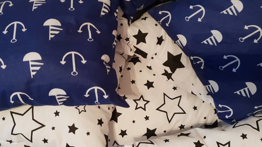 DĚKUJEME PANÍ JARMILE Z OLOMOUCE ZA UŠITÍ ÚŽASNÝCH POLŠTÁŘKŮ...