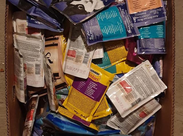 OPĚT DĚKUJEME TESCO ZLIČÍN  ZA DALŠÍ VÁRKU DOBROT PRO KOČIČÁ...