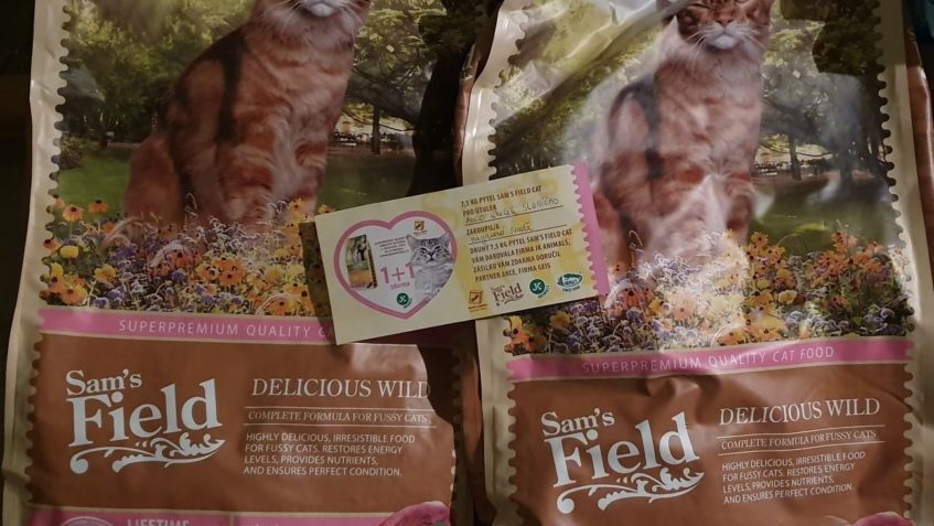 DĚKUJEME JMÉNEM VŠECH KOČIČÁKŮ  SLEČNĚ NADĚ ZA ÚŽASNÝ DÁREK,...