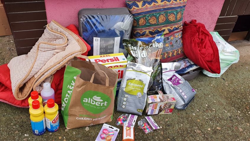 DĚKUJEME ALICI HLADIKOVE  ZA ZORGANIZOVÁNÍ SBÍRKY A VŠEM DÁR...