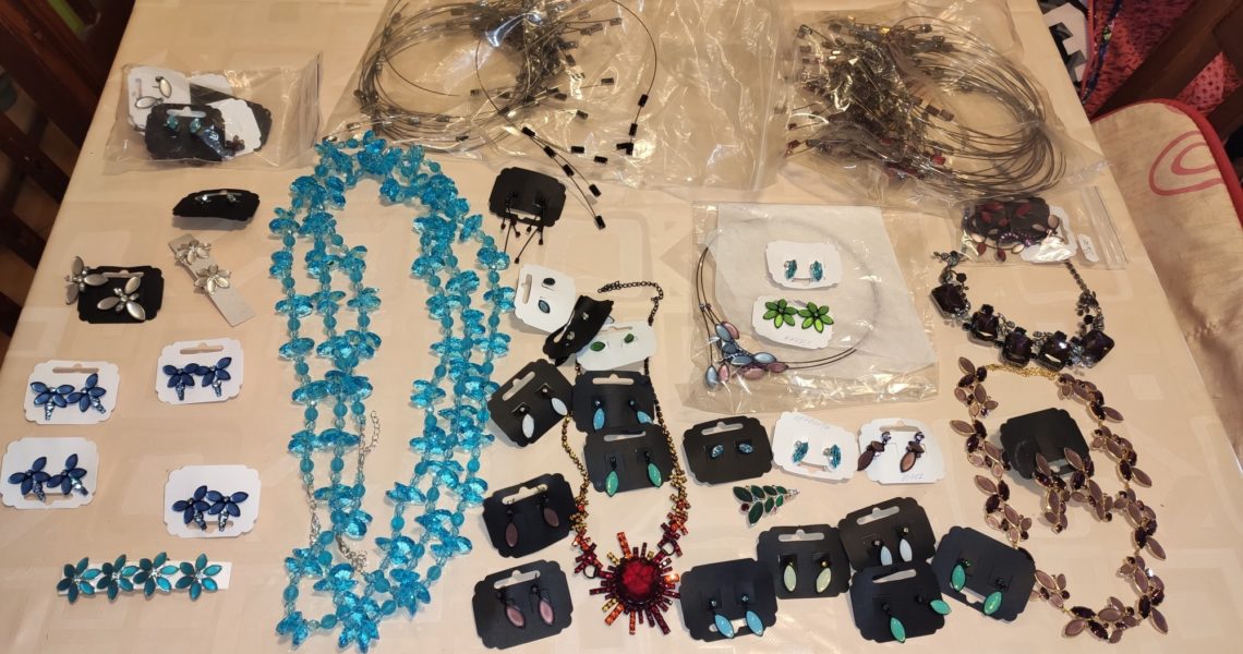 DĚKUJEME VELICE ŠIKOVNÉ SLEČNĚ ZA VLASTNÍ VÝROBKY DO NAŠEHO ...